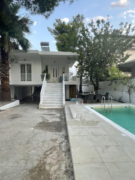 Villa Helio Kineta Luaran gambar