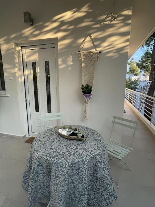 Villa Helio Kineta Luaran gambar
