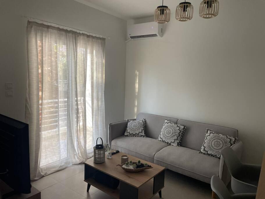 Villa Helio Kineta Luaran gambar