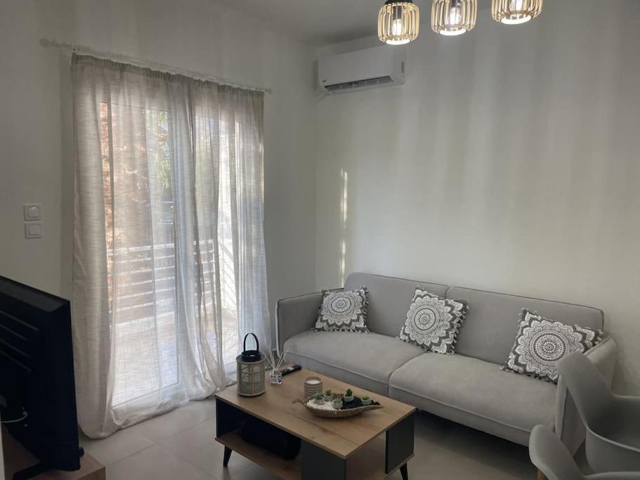 Villa Helio Kineta Luaran gambar
