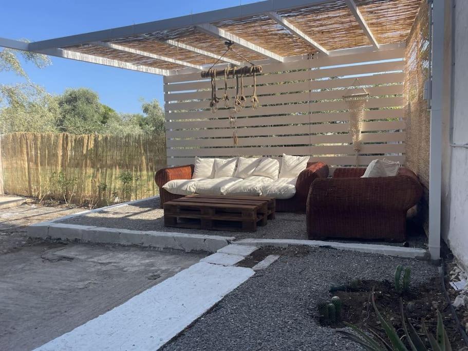 Villa Helio Kineta Luaran gambar